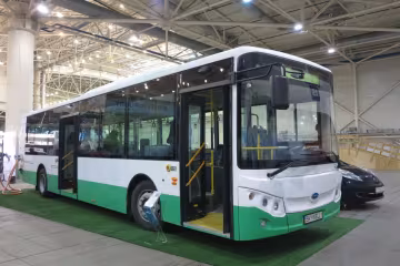 На вулиці Києва випустили перший електробус