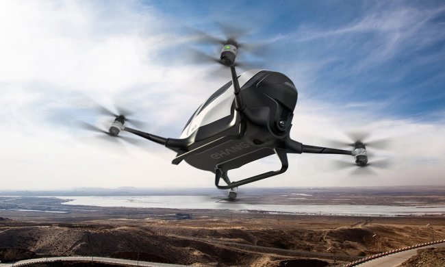 Дрон врізався у літак на швидкості 383 км/год. І ось що із цього вийшло