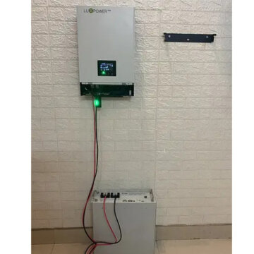 Инвертор. Фото Свет в темноте