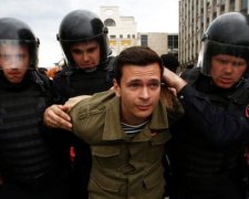 Путін розчищає дорогу: силовики схопили чергового опозиціонера