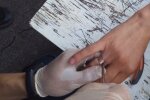 Дніпряни масово знімають обручки