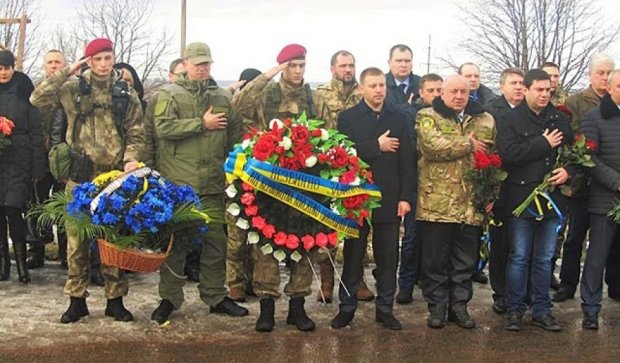 У Волновасі вшанували пам'ять загиблих (фото)