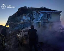 Последствия атаки на Одессу: спасатели ликвидируют пожары