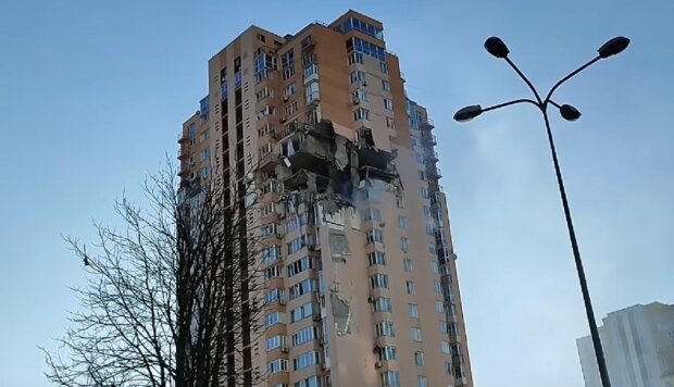 Разрушенный дом, Киев. Фото: Youtube