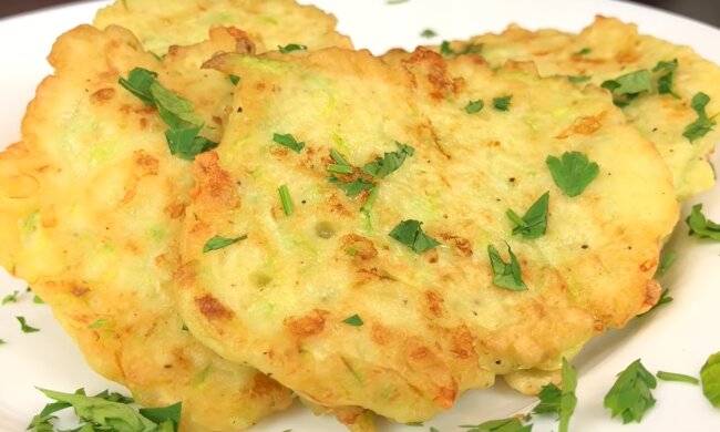 Драники из кабачков, скриншот: YouTube