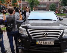 Приходько против Порошенко: полиция делала все, чтобы певица опоздала в суд 