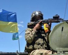 В бою под Донецком погиб один военный, двое ранены