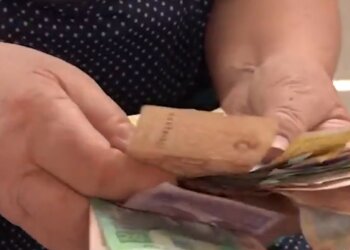Зарплата в Украине, кадр из видео