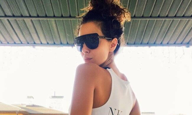 Настя Каменских, instagram.com/kamenskux/