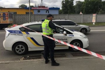 Пили вино, а не пиво: у Києві побили хлопців через підозри у гомосексуальності