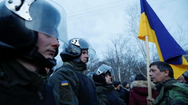 "Если будет война, мы их легко порвем": что думают китайцы о непринятии украинцев в Украине