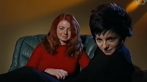 Юлия Волкова и Лена Катина, фото: скриншот из видео