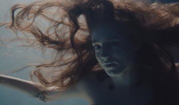 Британська "пташечка" збирає багатомільйонні перегляди на YouTube