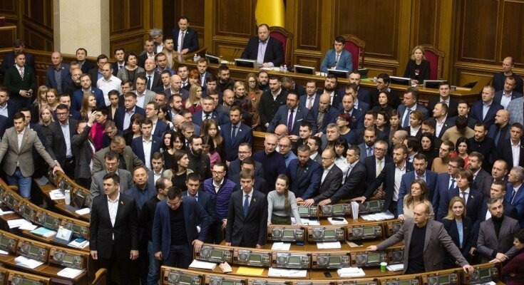 Юнак зі "Слуги народу" Зеленського заявив про війну з Росією через мовний закон: "Спровокувалися всі", відео