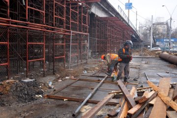 До перекриття Шулявського мосту залишаються лічені дні: Київ скують велетенські затори