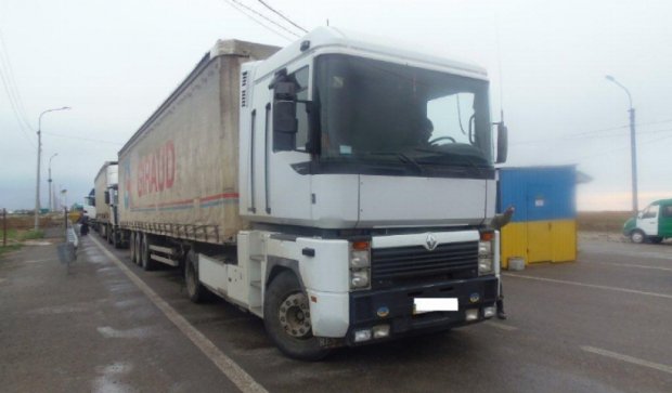  Европейские благотворители передали  Луганску сорок тонн одежды