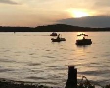 Шторм унес жизни почти двух десятков туристов: фото и видео с места трагедии