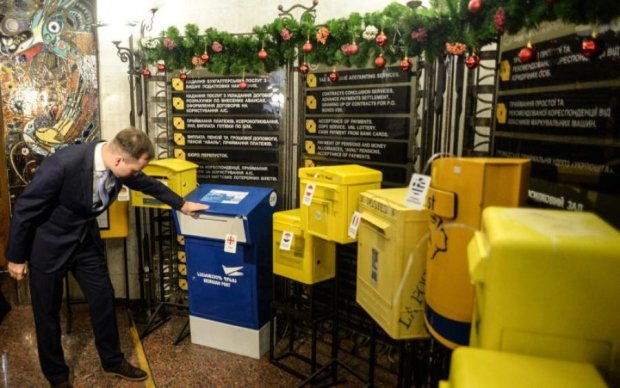 Подарок от погоды: украинцев предупредили, что посылка может "застрять"