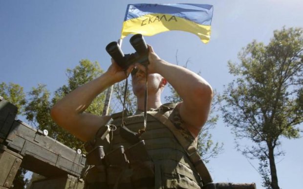 Сутки на Донбассе: Украина снова прощается с героями