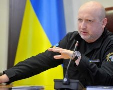 Турчинов показал новый военный ситуативный центр (ФОТО)