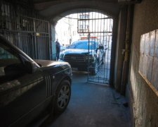 Охоронні фірми доньки екс-заступника міністра отримали з бюджету понад 3 млн грн