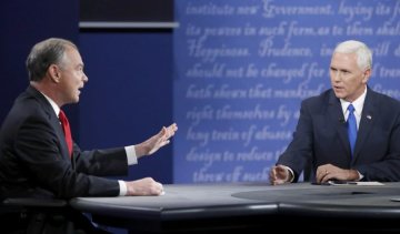 На дебатах Пенс і Кейн різко розкритикували Путіна 