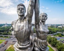 Бойовики показали одностатеву версію "робiтника і колгоспниці": в мережі приголомшенi