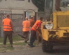Черкаський депутат зафіксував "косяки" місцевих дорожників (фото)
