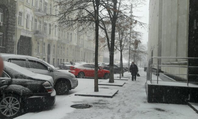 Киев засыпало снегом, фото: Знай.ua