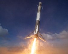 Видео Маска о неудачном приземлении Falcon 9 стало вирусным