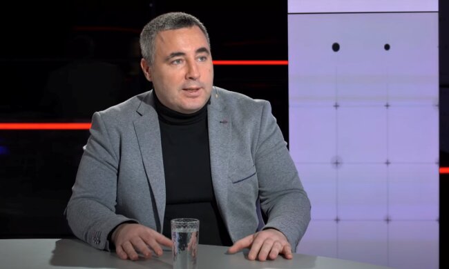 Роман Головін