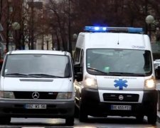 Масова шпиталізація: у центрі міста трамваї влаштували НП