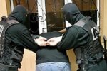 В Миколаєві затримали хулігана за український прапор зі свастикою