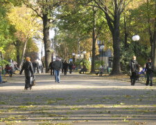 Знімайте куртки: в Харкові 19 жовтня буде спекотно, вихідні пройдуть на славу