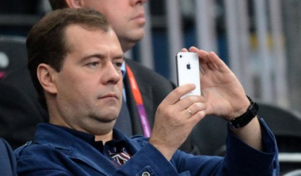 Медведев с покемонами взорвал интернет (ВИДЕО)