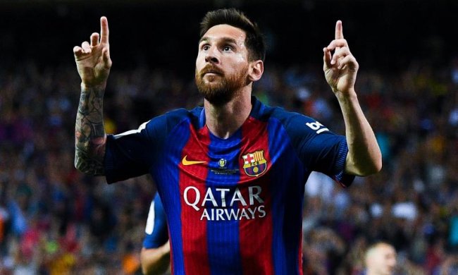 Праздничные свечи для Лео: Как Барселона поздравила Месси с юбилеем