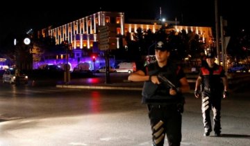 Українців просять утриматися від відвідування Туреччини