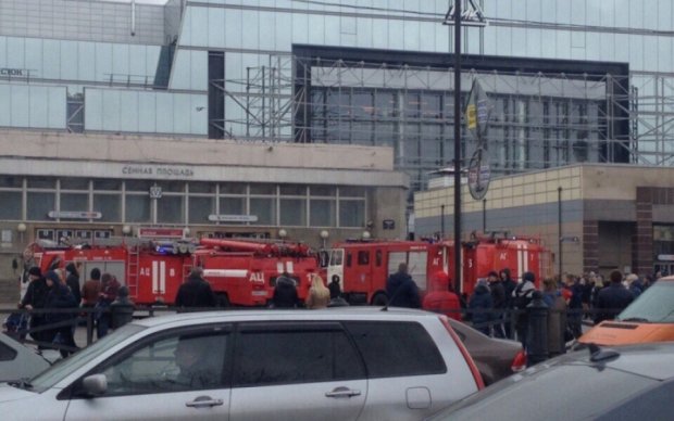 Взрывы в питерском метро: погибли как минимум 10 человек