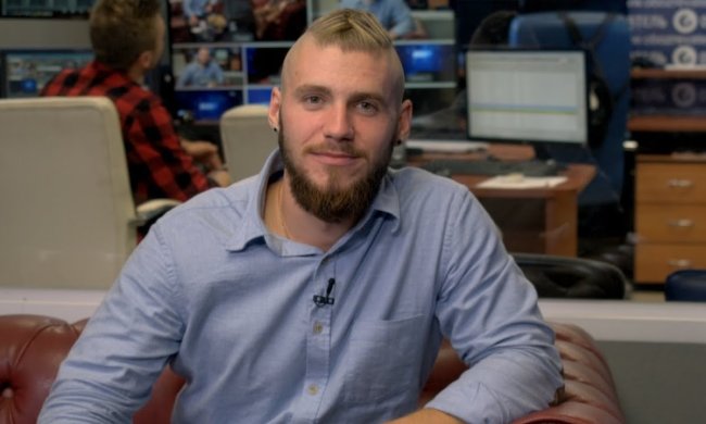 В Днипре задержали популярного блогера и ветерана АТО средь бела дня: что происходит