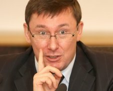 Луценко розповів, коли поновиться війна на Донбасі