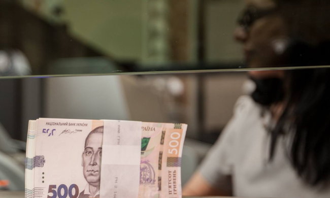 Долар по 28: прогноз курсу валют на кінець року розлютив українців