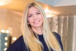 І полетіла бомба: Брежнєва показала своє альтер его у прозорому боді