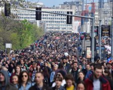 Багатотисячні мітинги охопили ще одну країну: назріває новий Майдан, фото