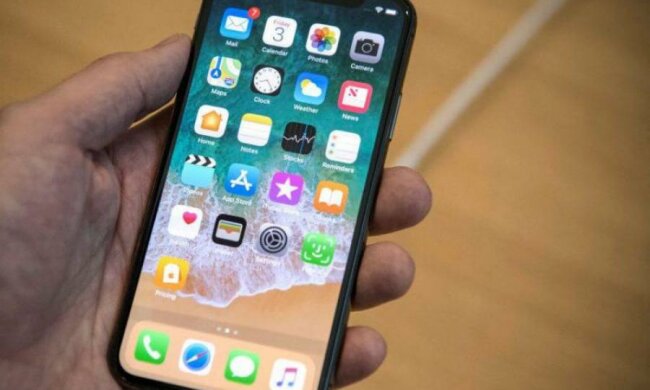 iPhone X лишили уникальности перед самым выходом