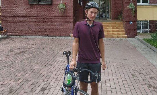Парнишка из Черкасчины преодолел на велосипеде 700 километров ради заветной мечты во Львове