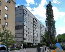Мешканців Харкова налякали дивні ігри неадеквата на даху: "Голуб по підвіконню цокає своїми цокотушками"