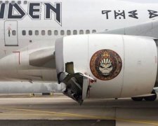 Літак гурту Iron Maiden потрапив в аварію (фото, відео)