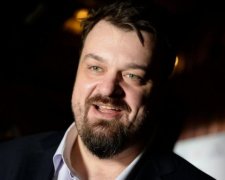 Преклоню колени: Уткин похвастался космической плюшкой от КремльТВ