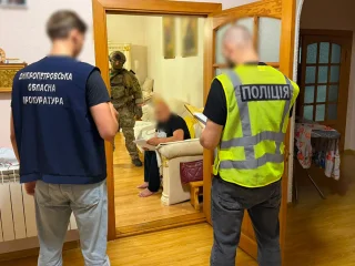 Поліція викрила шахраїв на Дніпропетровщині: вилучено 600 тисяч євро