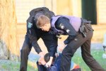 Винесли бойові нагороди: у Дніпрі пограбували квартиру копа, - "відсунули вікно і..."